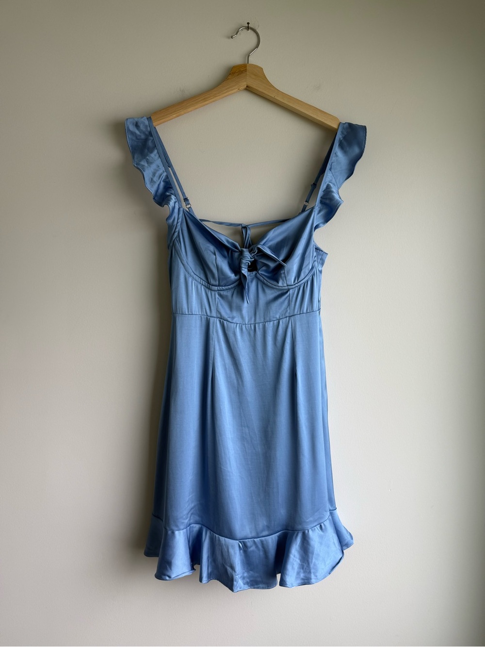 ASTR The Label Marla Mini Dress Blue Satin Ruffle Tie Front Size M - Picture 2 of 8